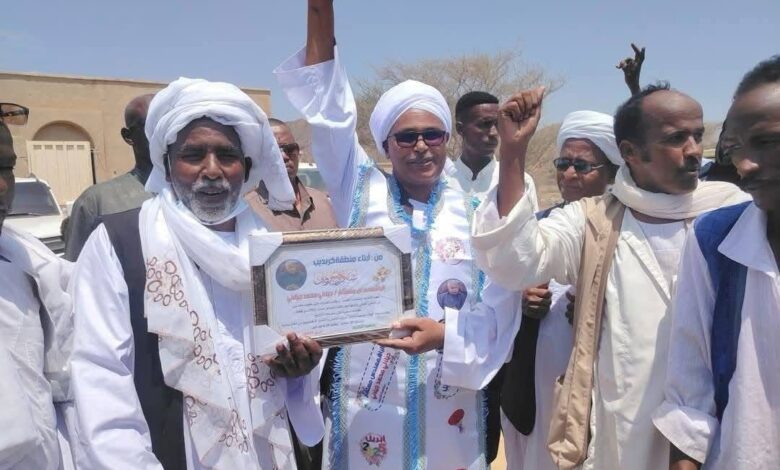 مدير المواني البحرية يتعهد بدعم الصحة والتعليم بمنطقة (كورب ديب) مدير المواني البحرية يتعهد بدعم الصحة والتعليم بمنطقة (كورب ديب)
