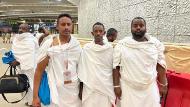 شاهد بالفيديو والصور….  بعثة البحر الأحمر تنجح في تفويج الحجيج من عرفات الي مزدلفة ومني والجمرات