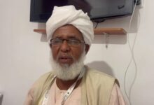 شاهد بالفيديو  الشيخ  /احمد لباب رئيس الإرشاد  لحجاج البحر الاحمر يحذر  الحجاج بامر  خطير خلال ايام المشاعر (بمني وعرفات)  تعرف علي عليها…