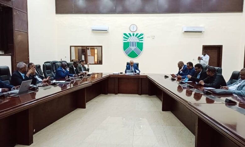 رئيس مجلس الوزراء يرأس اجتماع وزارة الطاقة بالخرطوم الخاص بمناقشة العوده للخرطوم رئيس مجلس الوزراء يرأس اجتماع وزارة الطاقة بالخرطوم الخاص بمناقشة العوده للخرطوم