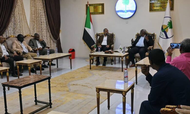 وزير الصحة الإتحادي يلتقي والي ولاية نهرالنيل وزير الصحة الإتحادي يلتقي والي ولاية نهرالنيل