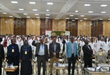 وزير شؤون مجلس الوزراء ووزير الصحة يشهدون مراسم أداء القسم المهني لممارسي المهن الطبية والصحية   
