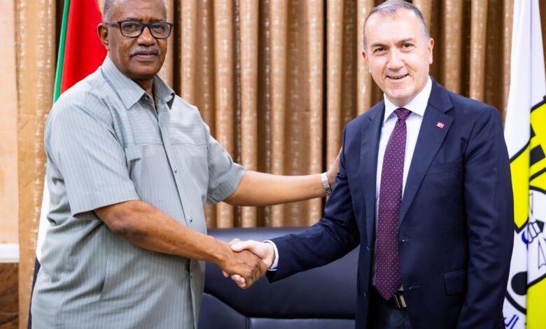 في إنجاز جديد لولاية البحر الأحمر….عودة الخطوط التركية الي مطار بورتسودان     في إنجاز جديد لولاية البحر الأحمر….عودة الخطوط التركية الي مطار بورتسودان