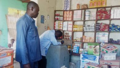 ضبط مواد غذائية منتهية الصلاحية بسوق ود النيل ضبط مواد غذائية منتهية الصلاحية بسوق ود النيل