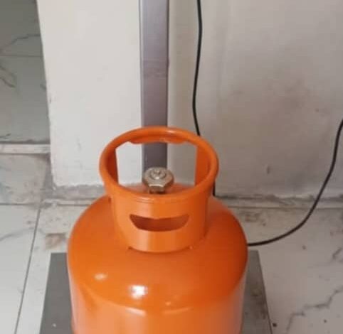 المواصفات والمقاييس تشدد الرقابة على مواقع توزيع غاز الطبخ بولاية البحر الأحمر المواصفات والمقاييس تشدد الرقابة على مواقع توزيع غاز الطبخ بولاية البحر الأحمر