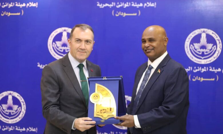 _مواصلة للقاءات وتفاهمات سابقة..   المدير العام للمواني يبحث مع السفير التركي تنفيذ مشروعات مشتركة_ 