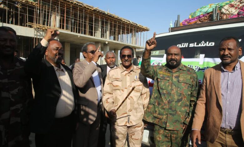 ديوان الضرائب يدشن قوافل الدعم والإسناد بـ”60″ عربة لنازحي الفاشر بـ”العفاض” ديوان الضرائب يدشن قوافل الدعم والإسناد بـ”60″ عربة لنازحي الفاشر بـ”العفاض”